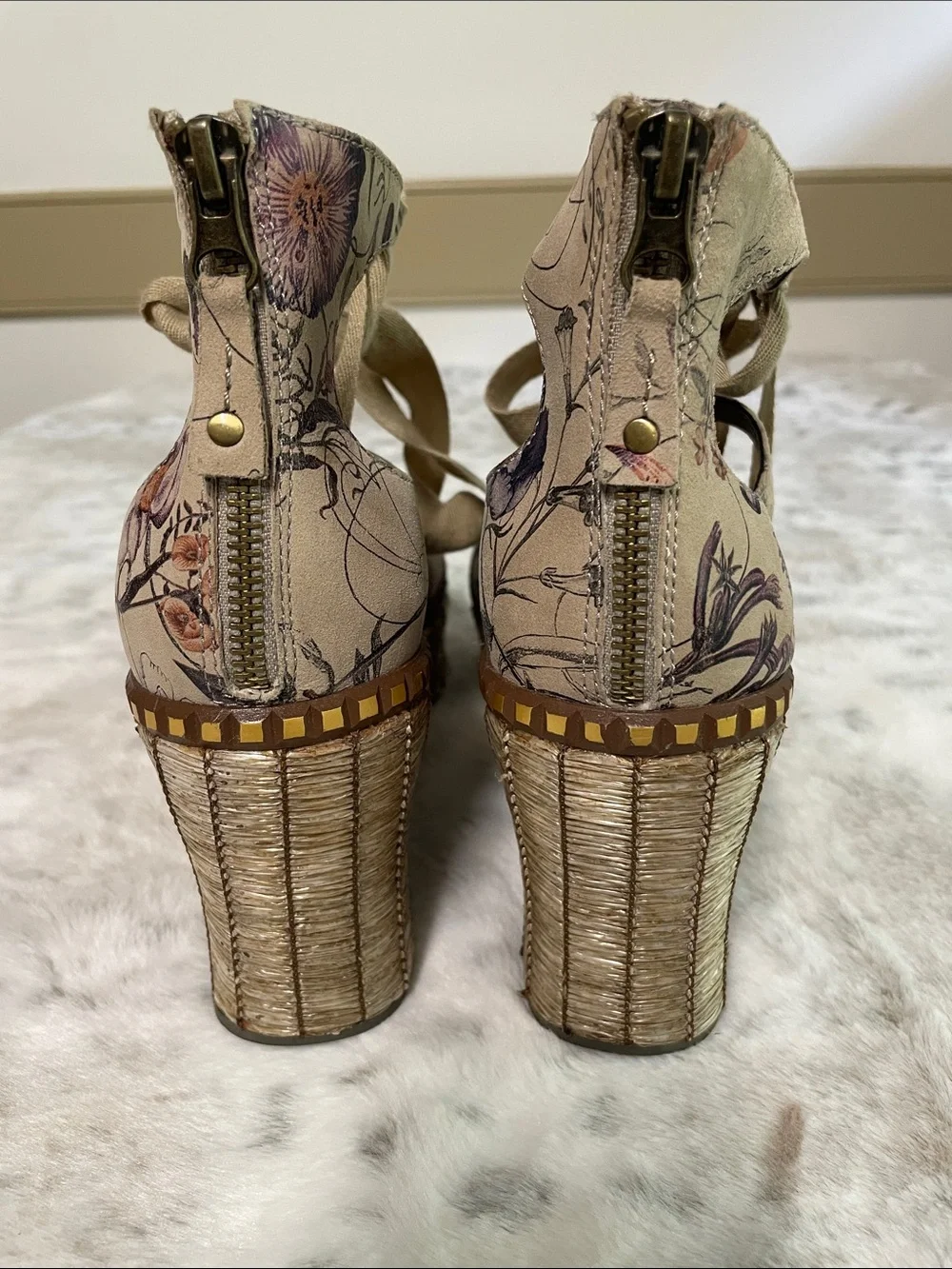 Platform Floral Lace-Up Leather Sandals 8 1/2